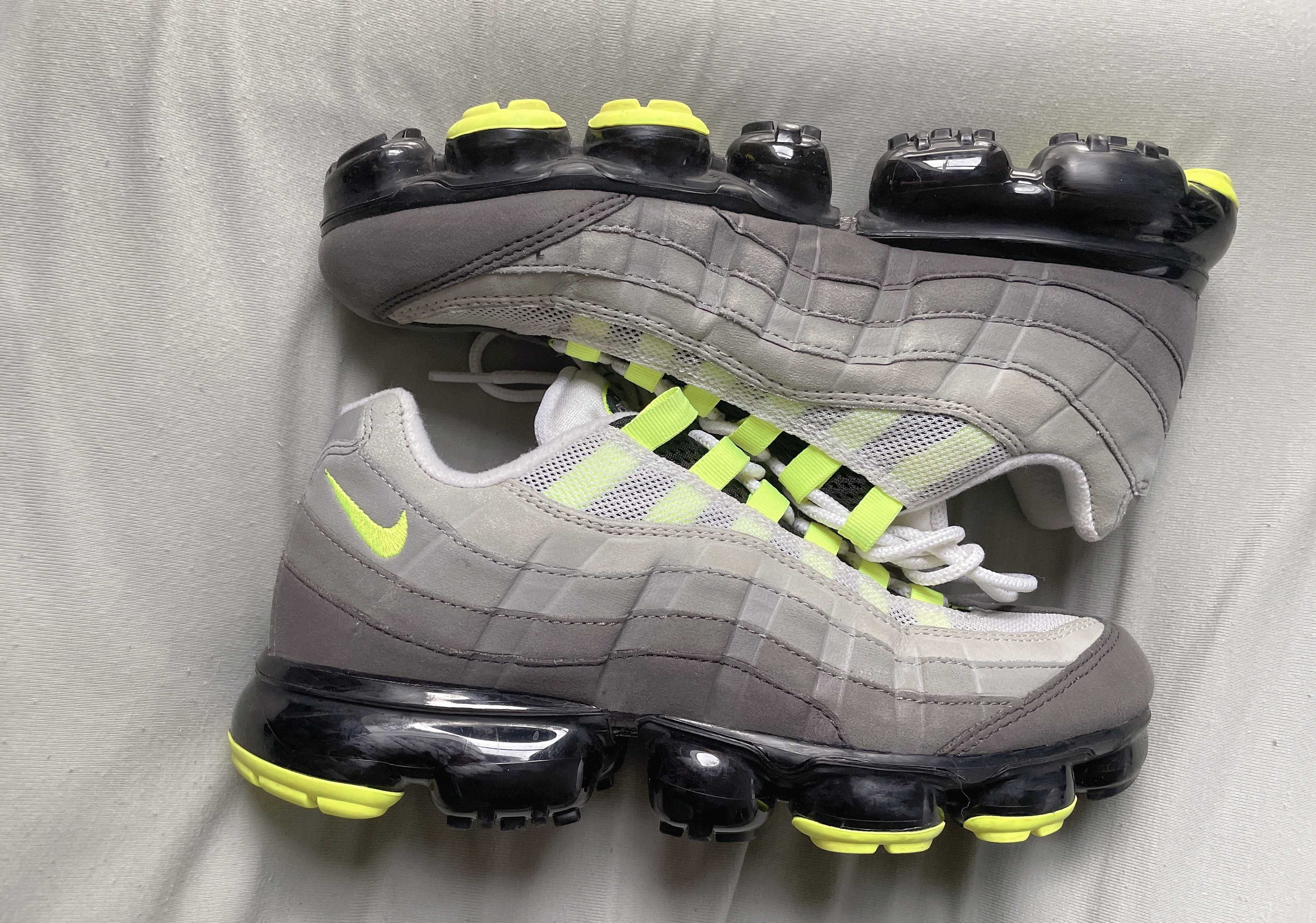 Nike Air Vapormax 95 "Neon"