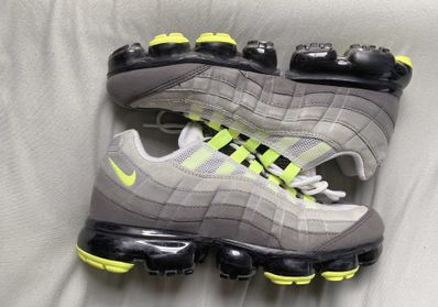 Nike Air Vapormax 95 "Neon"