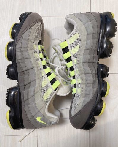 Nike Air Vapormax 95 "Neon"