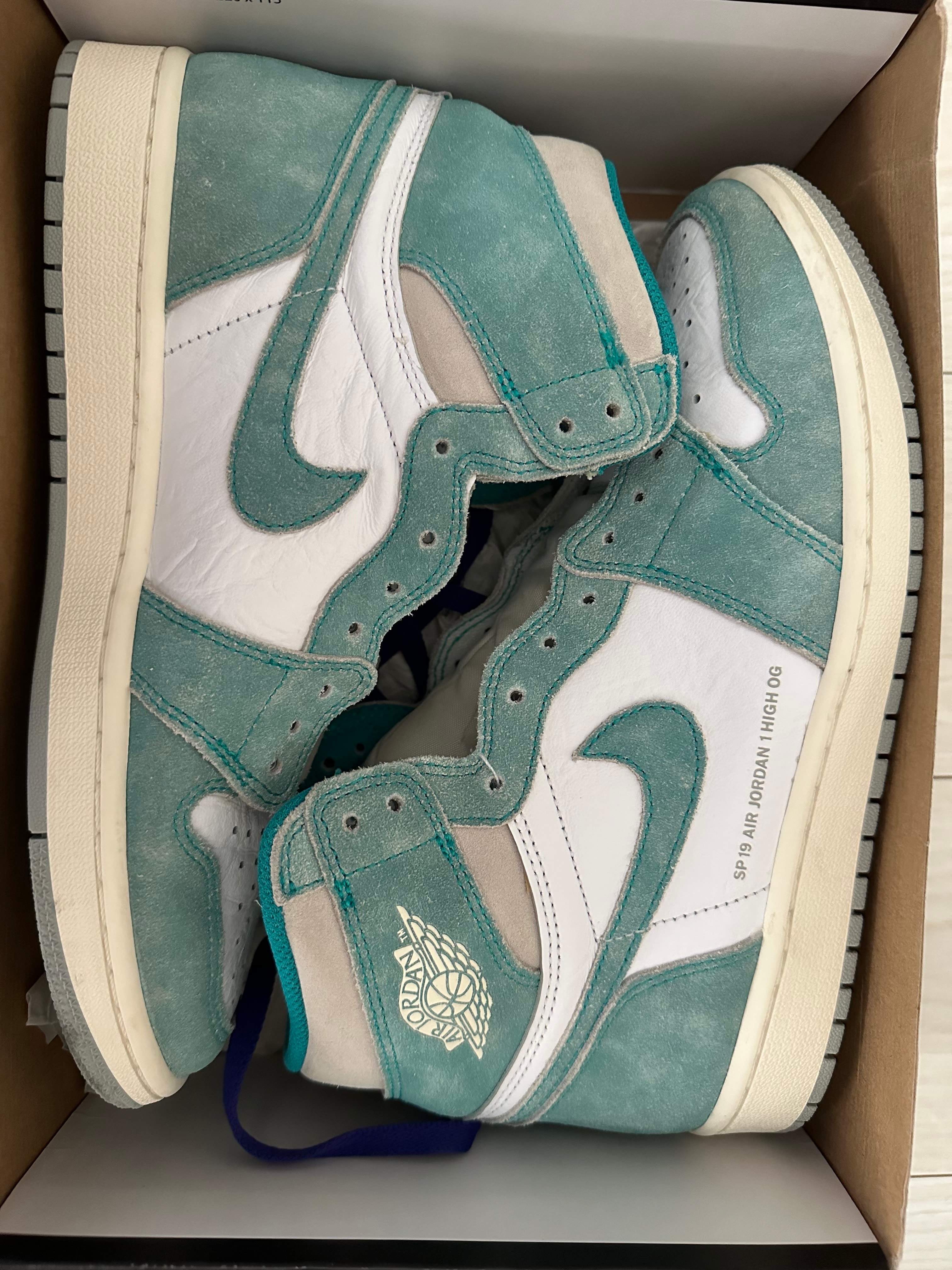 Nike Air Jordan 1 Retro High OG "Turbo Green"