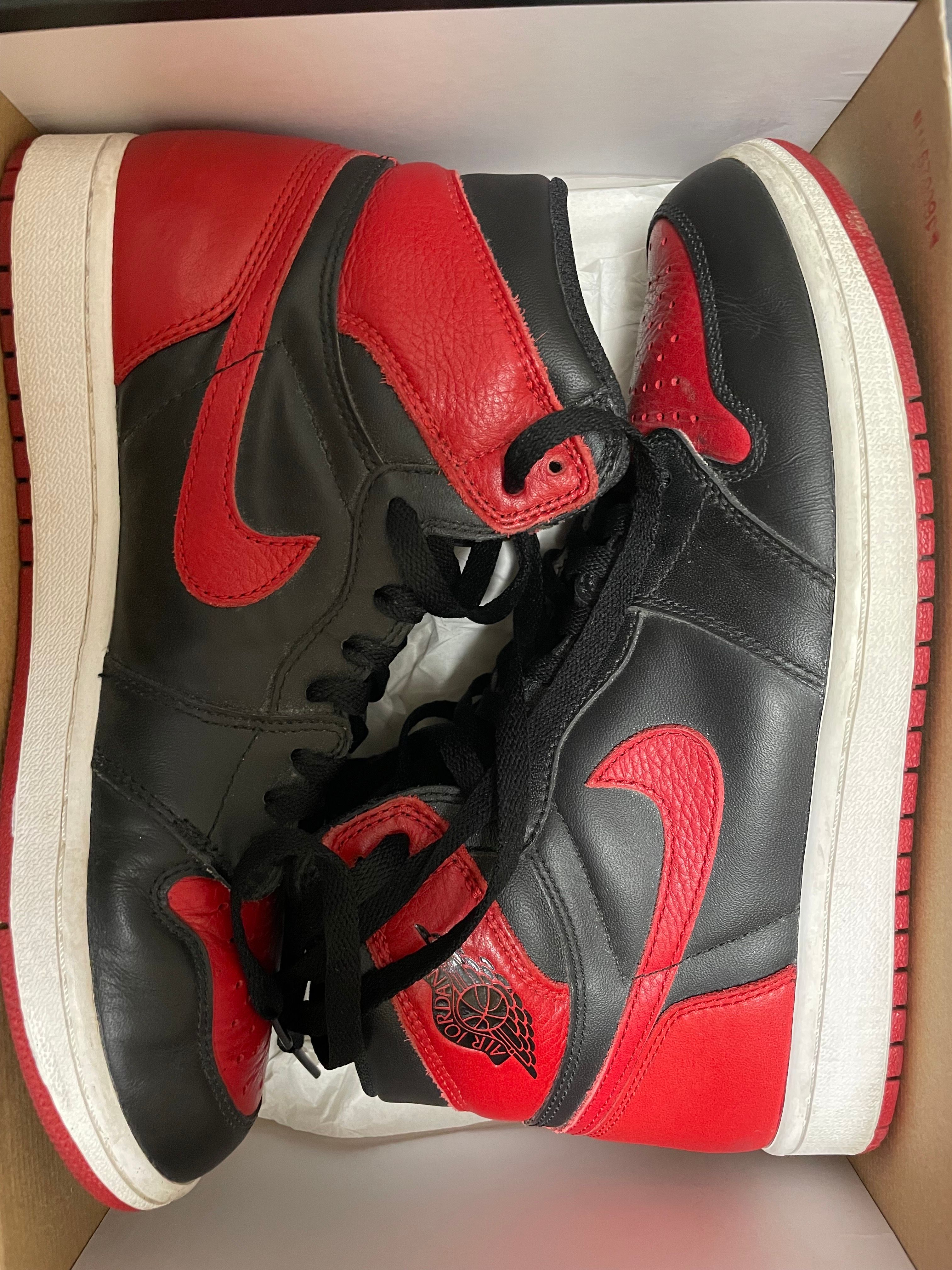 Nike Air Jordan 1 Retro High OG "Bred/Banned" (2016)