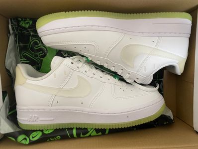 Nike Women's Air Force 1 Low '07 LX "White"