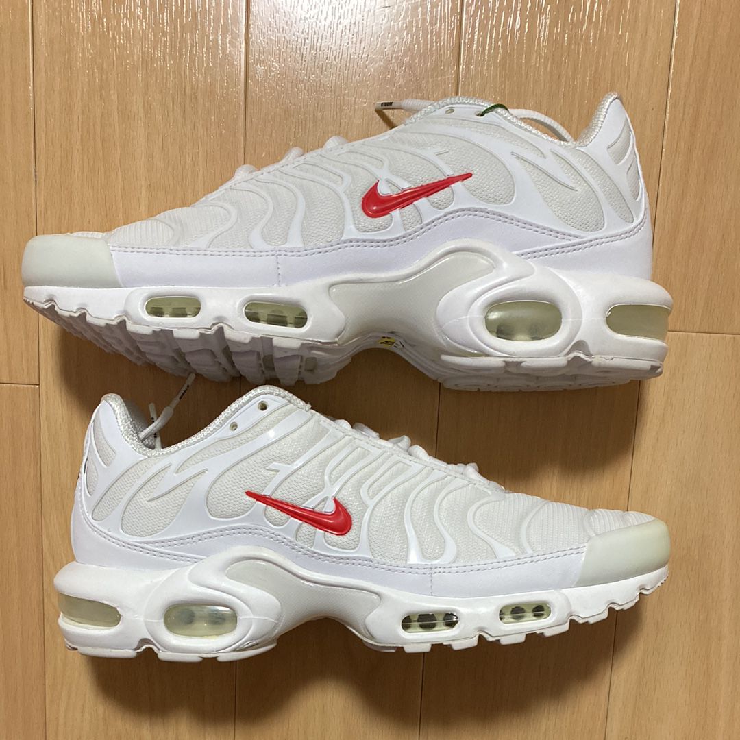 Supreme x Nike Air Max Plus TN "White/Speed Red"