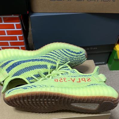 Adidas yeezy jaune clearance fluo
