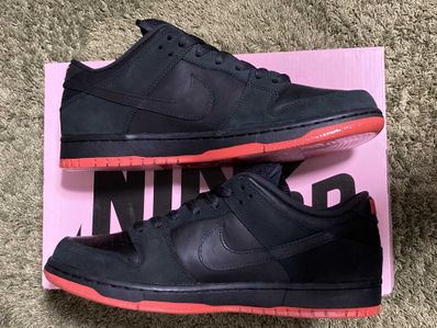 Nike SB Dunk Low TRD QS "Black Pigeon"