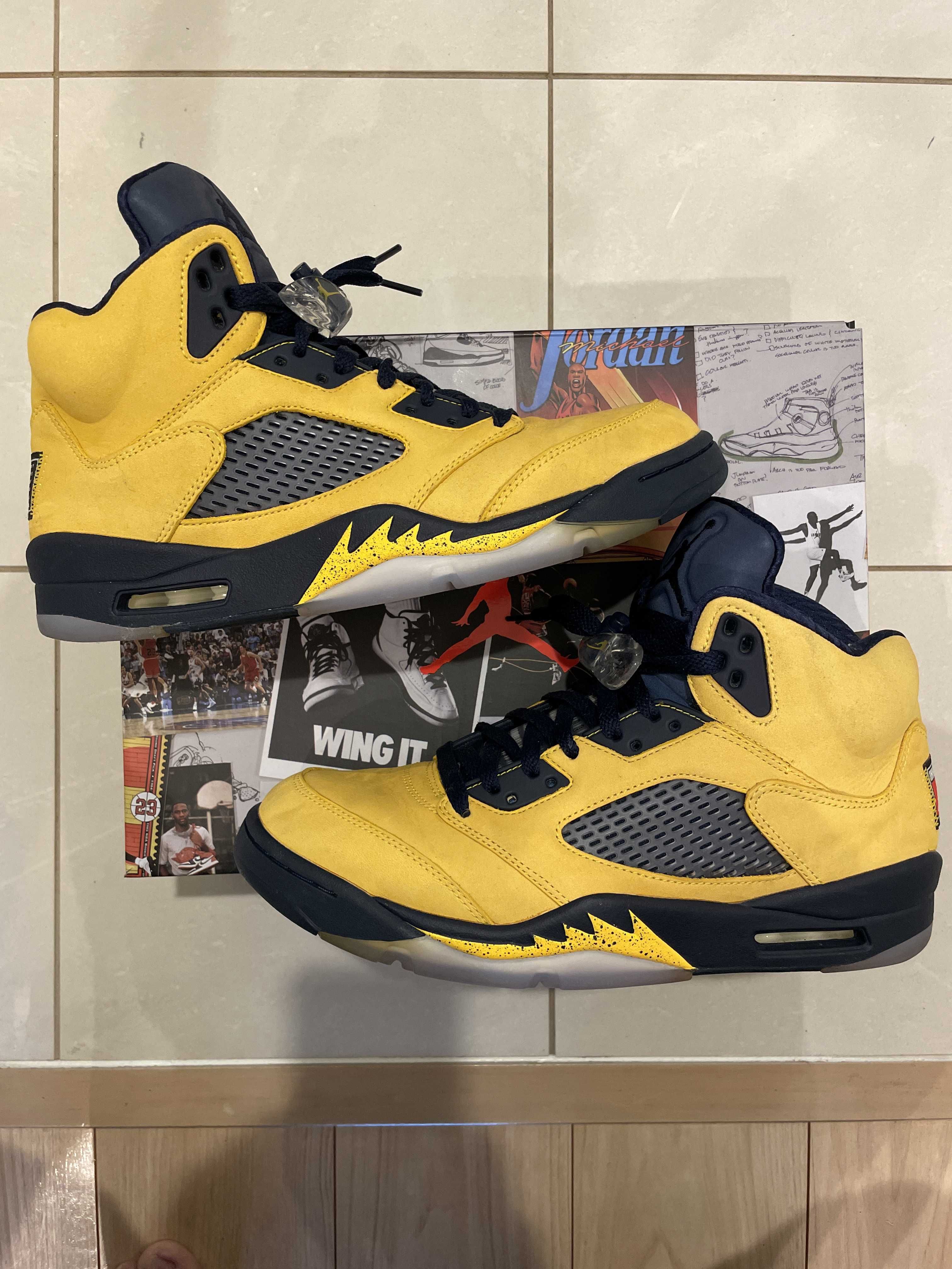 NIKE AIR JORDAN 5 "MICHIGAN"