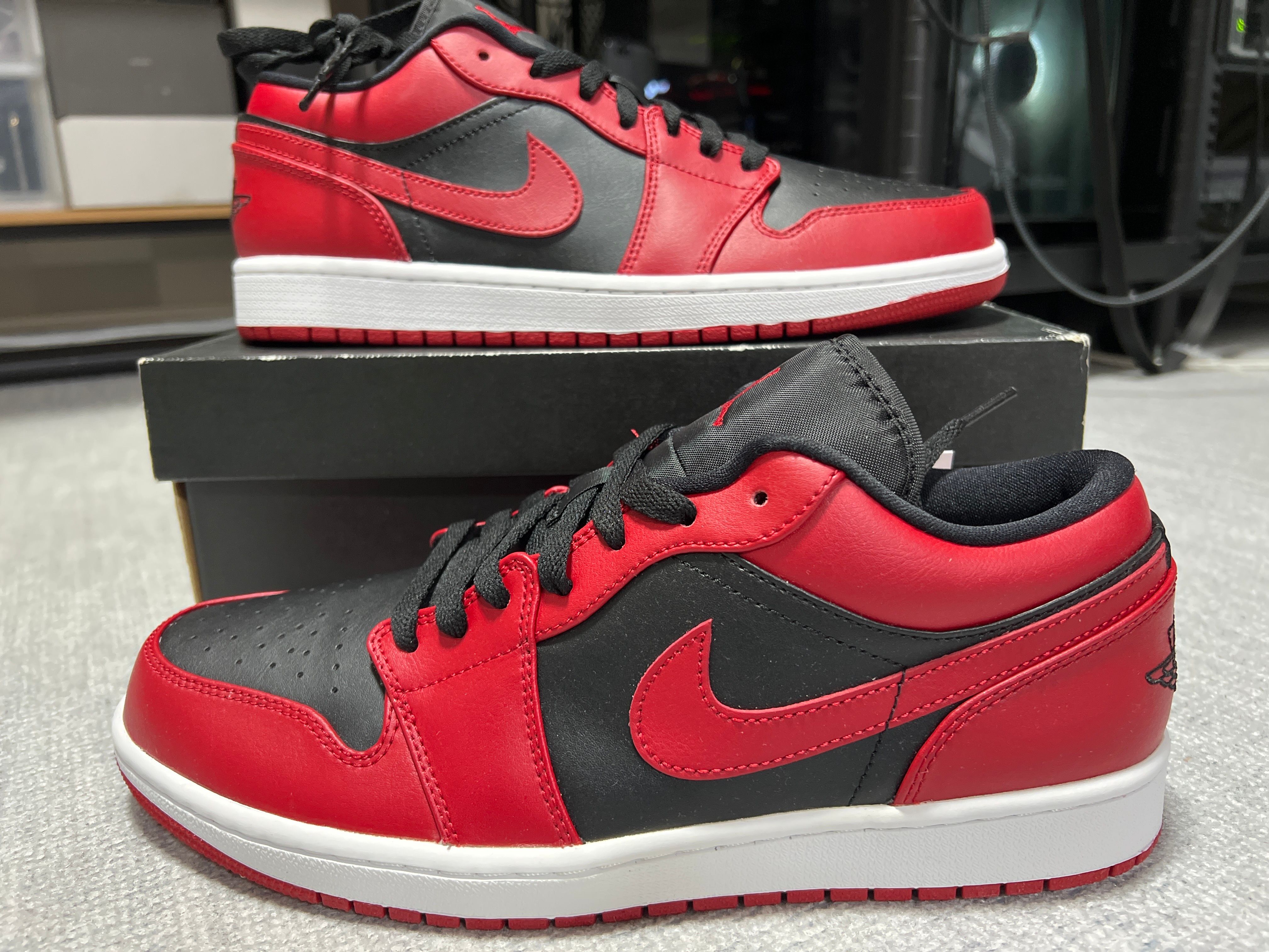 Nike Air Jordan 1 Low "Varsity Red"
