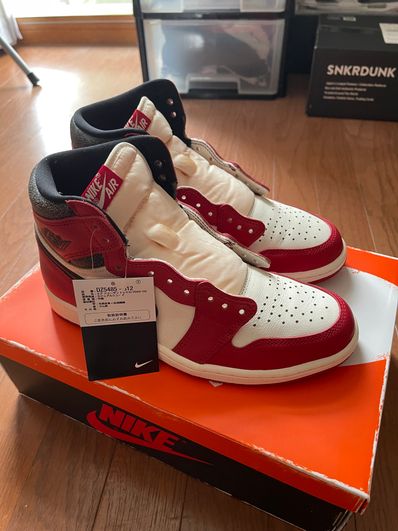 Nike Air Jordan 1 High OG "Lost & Found/Chicago"