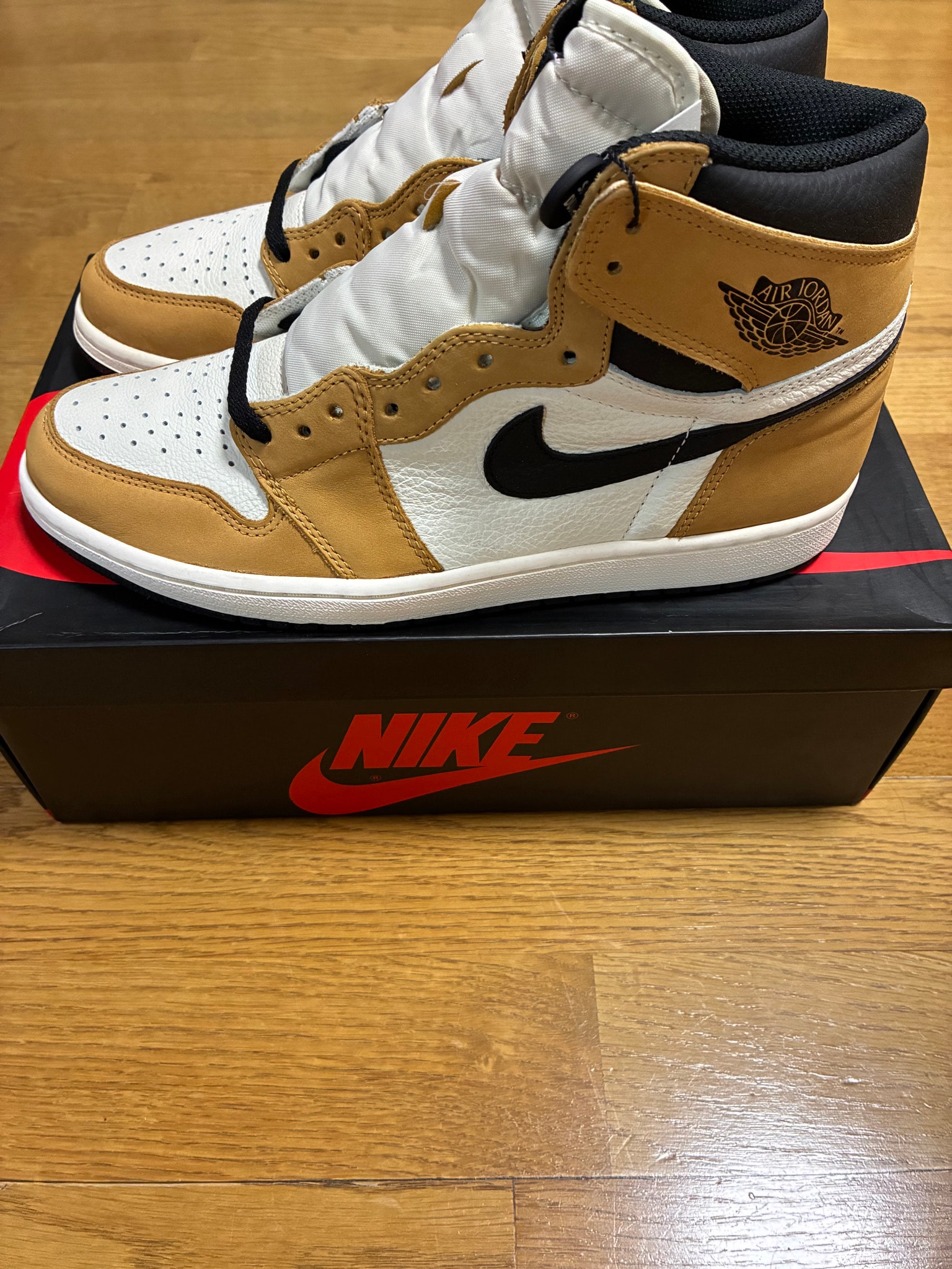 Nike Air Jordan 1 RETRO High "Rookie of The Year"