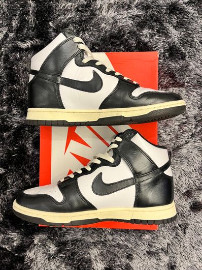 Nike Women's Dunk High "Vintage Black"
