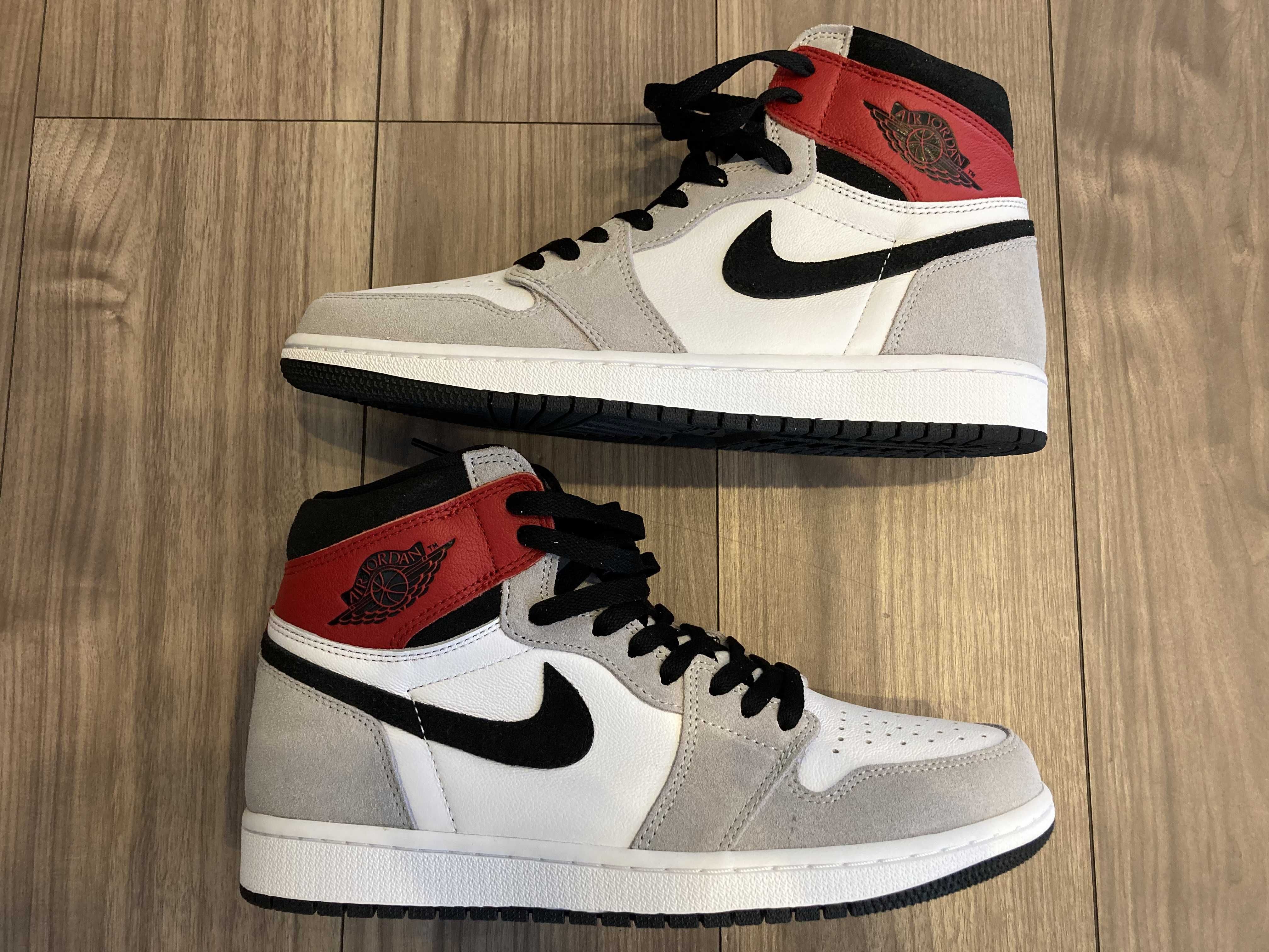 Nike Air Jordan 1 High OG "White/Black/Light Smoke Grey"