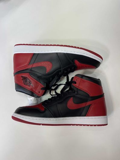 Nike Air Jordan 1 Retro High OG "Bred/Banned" (2016)