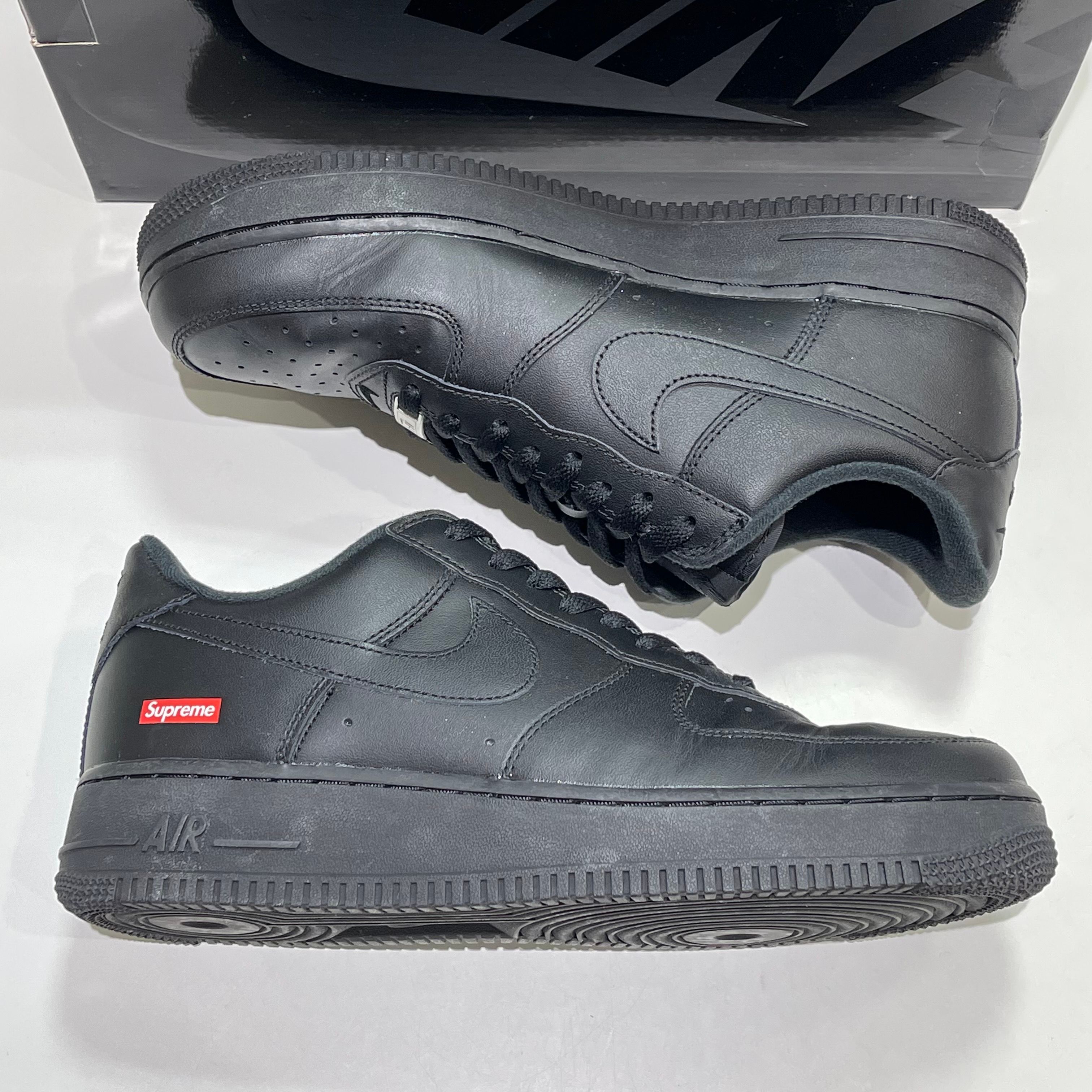 Supreme × Nike Air Force 1 Low "Black"