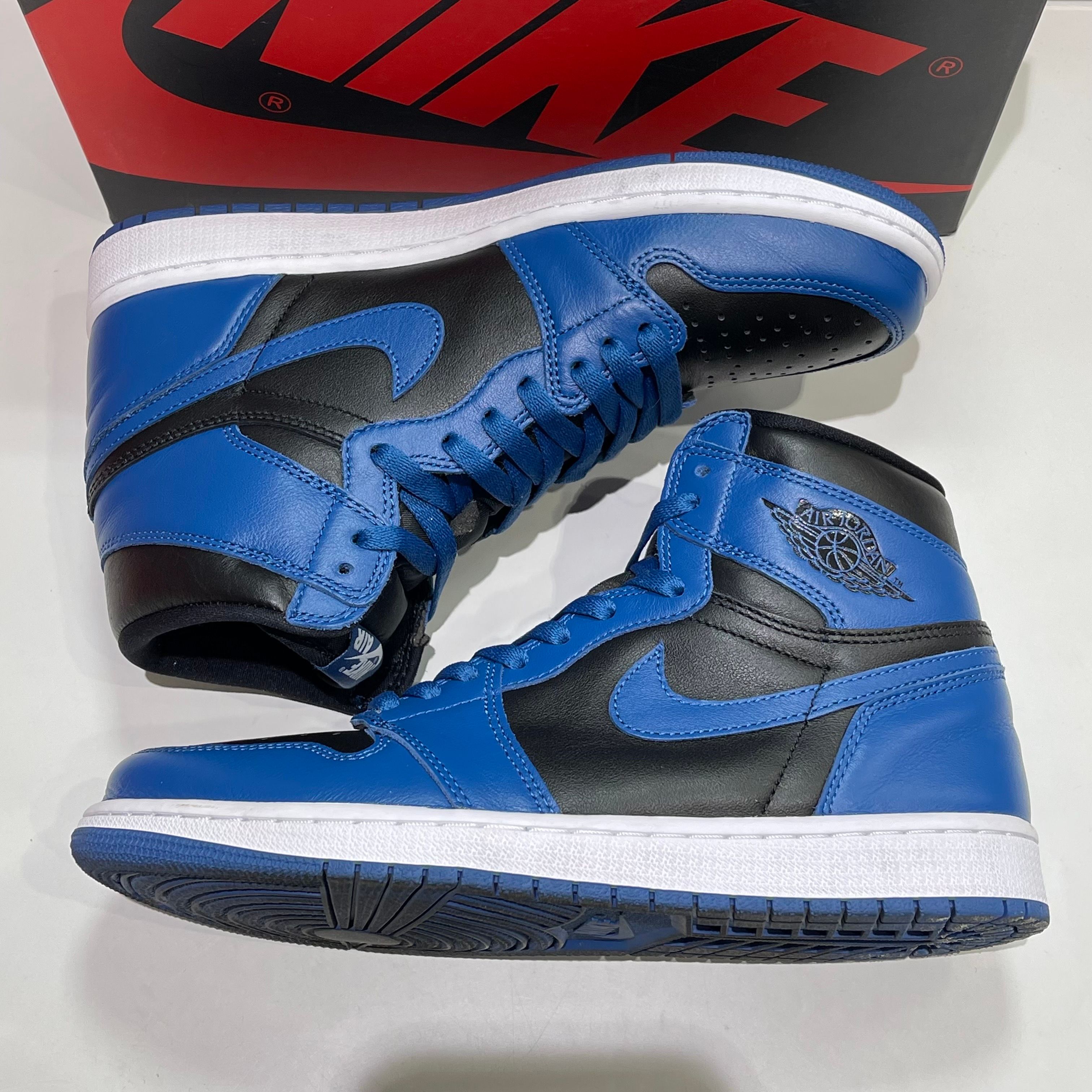 Nike Air Jordan 1 Retro High OG "Dark Marina Blue"