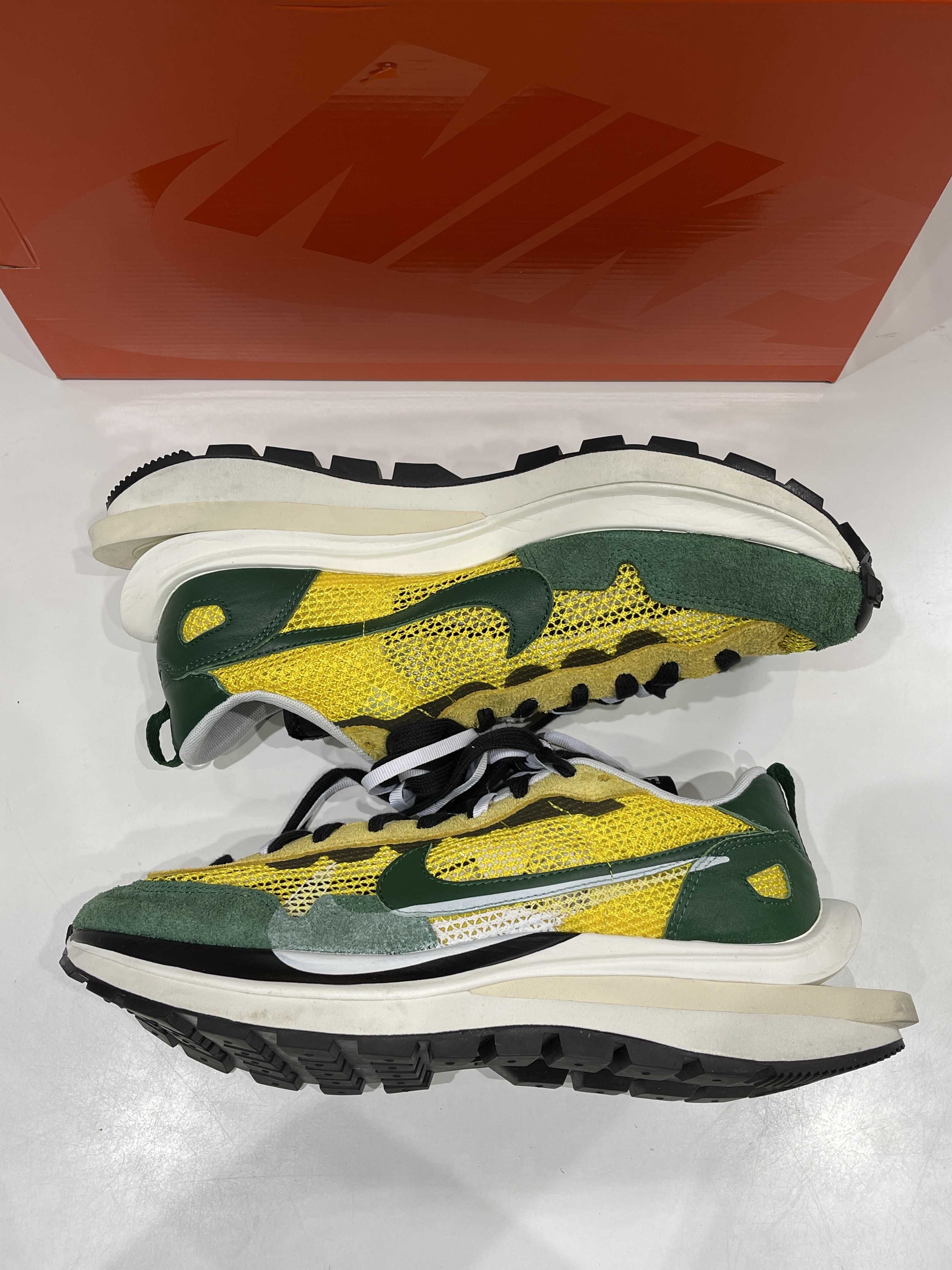 sacai × Nike Vapor Waffle "Tour Yellow/Stadium Green-Sail"