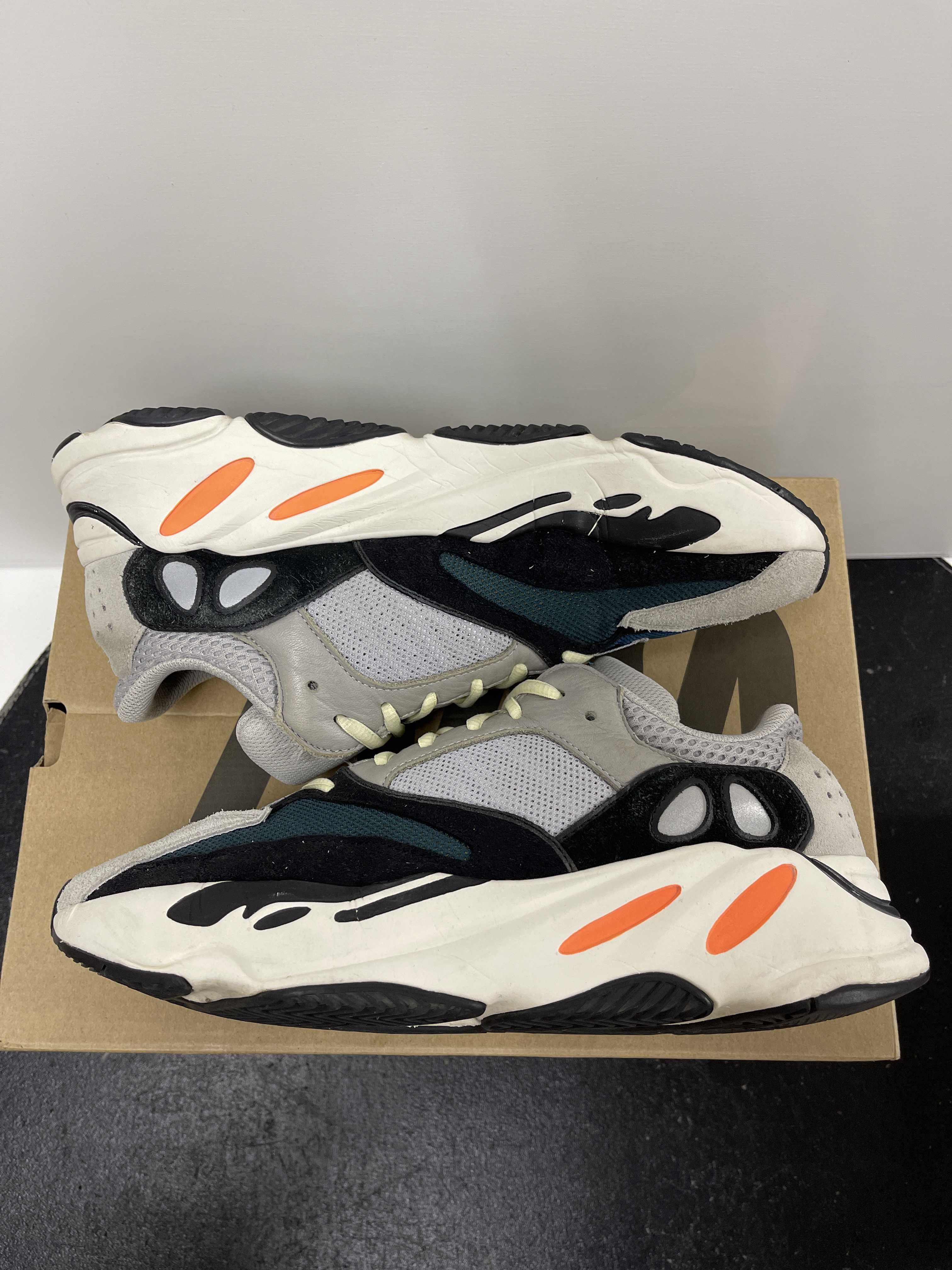 adidas YEEZY Boost 700 "Wave Runner"