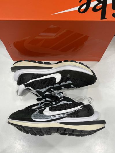 sacai × Nike Vapor Waffle "Black and White"
