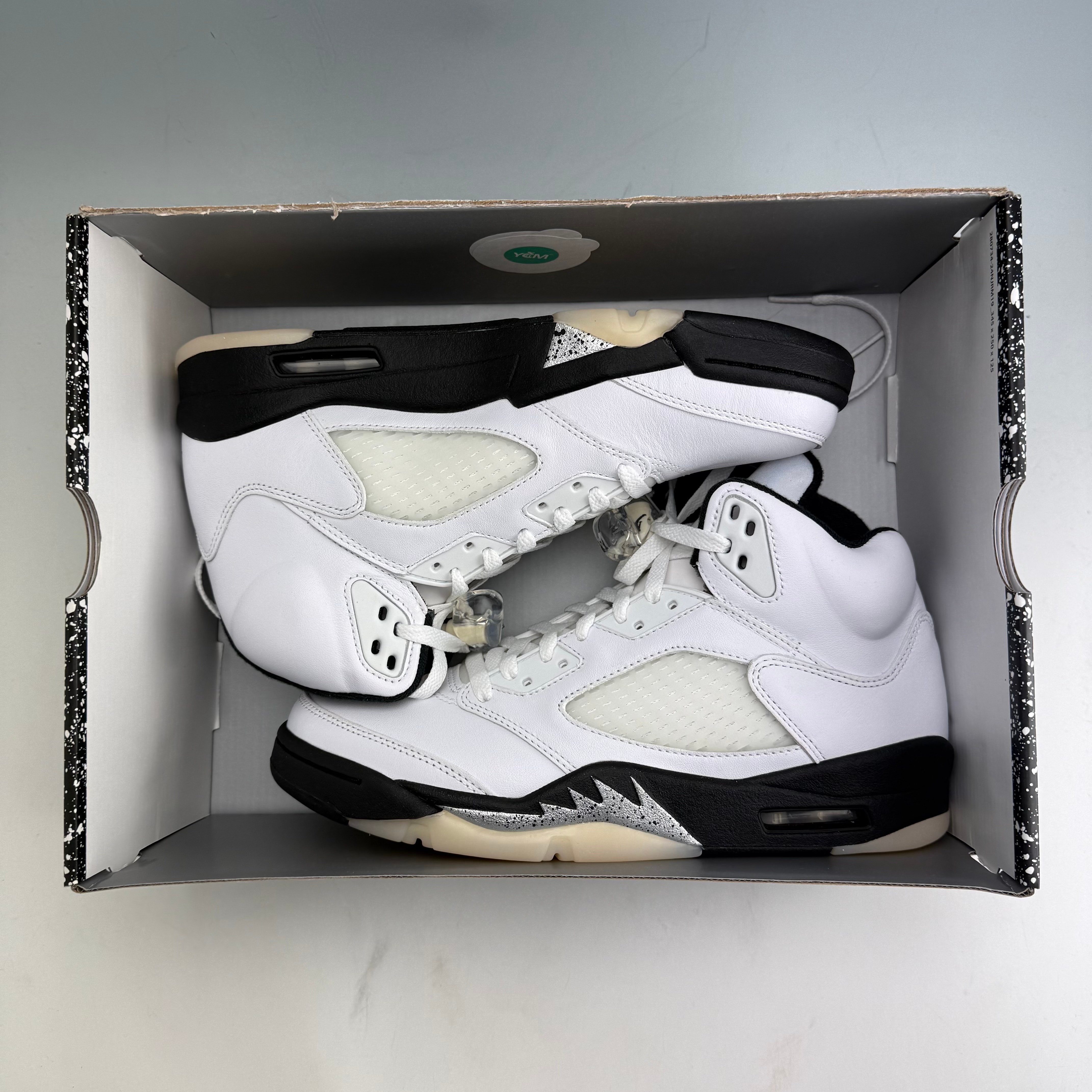 Nike Air Jordan 5 Retro "White and Black"