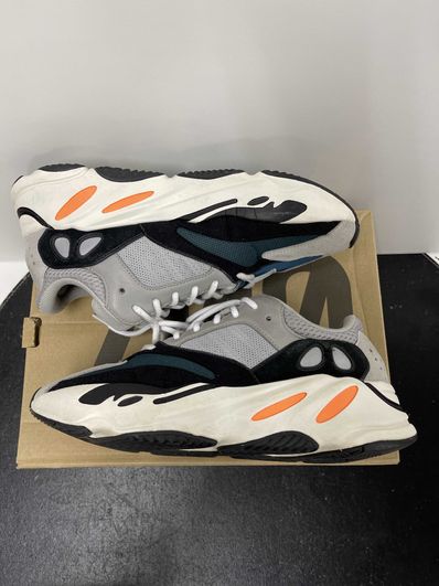 adidas YEEZY Boost 700 "Wave Runner"