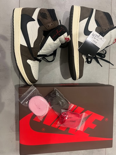 Travis Scott × Nike Air Jordan 1 Retro High OG TS SP "Sail/Dark Mocha"