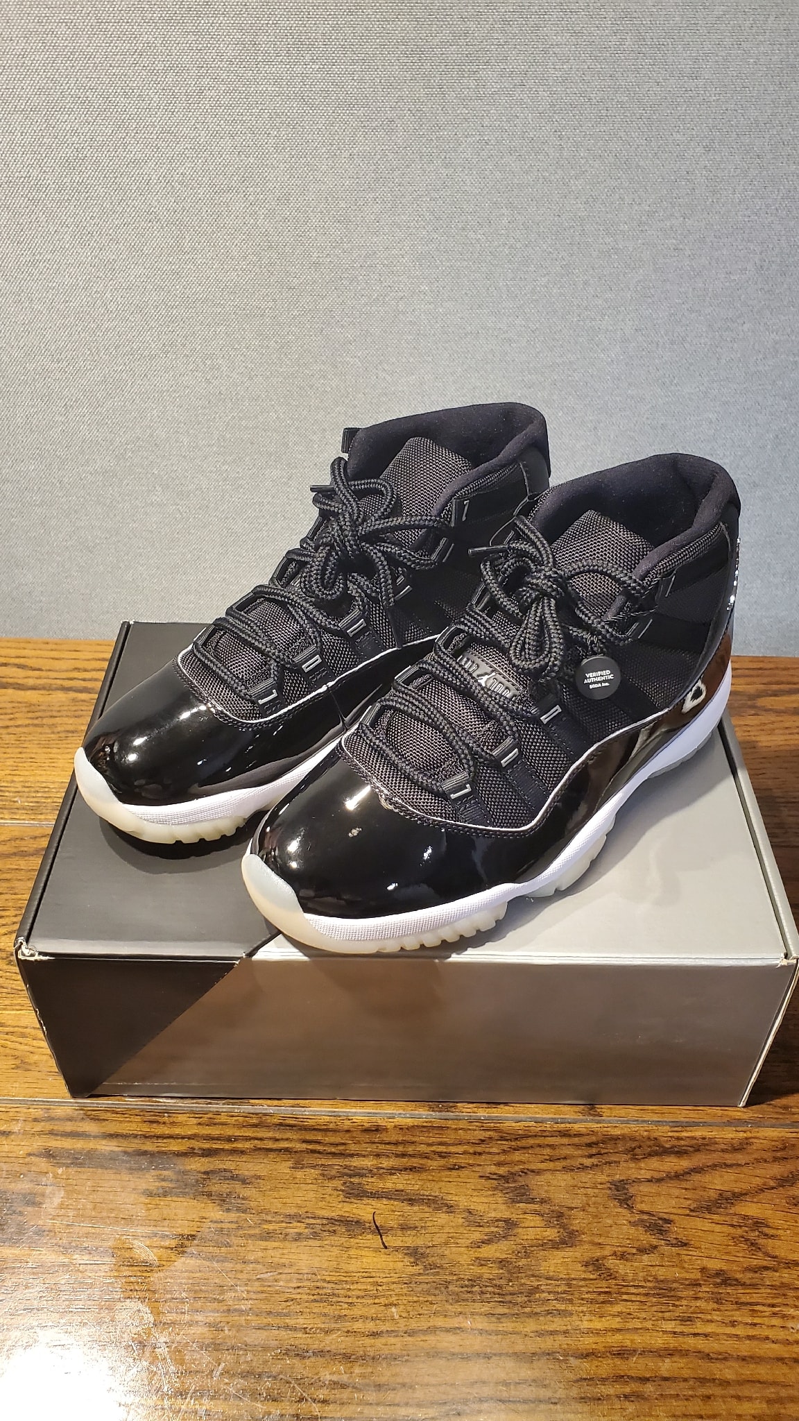 Nike Air Jordan 11 "Jubilee"