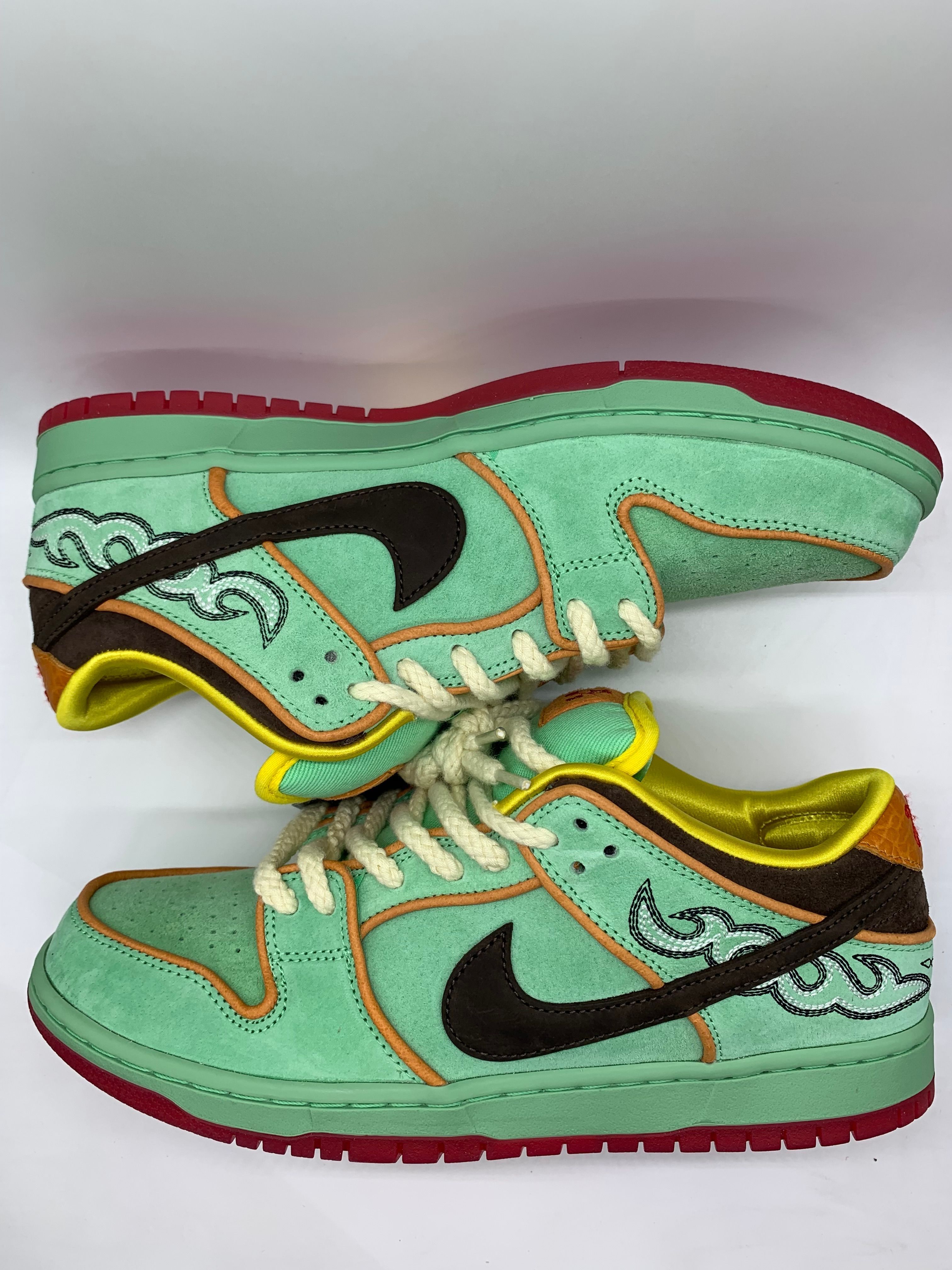 Nike SB Dunk Low Pro "Tourmaline"