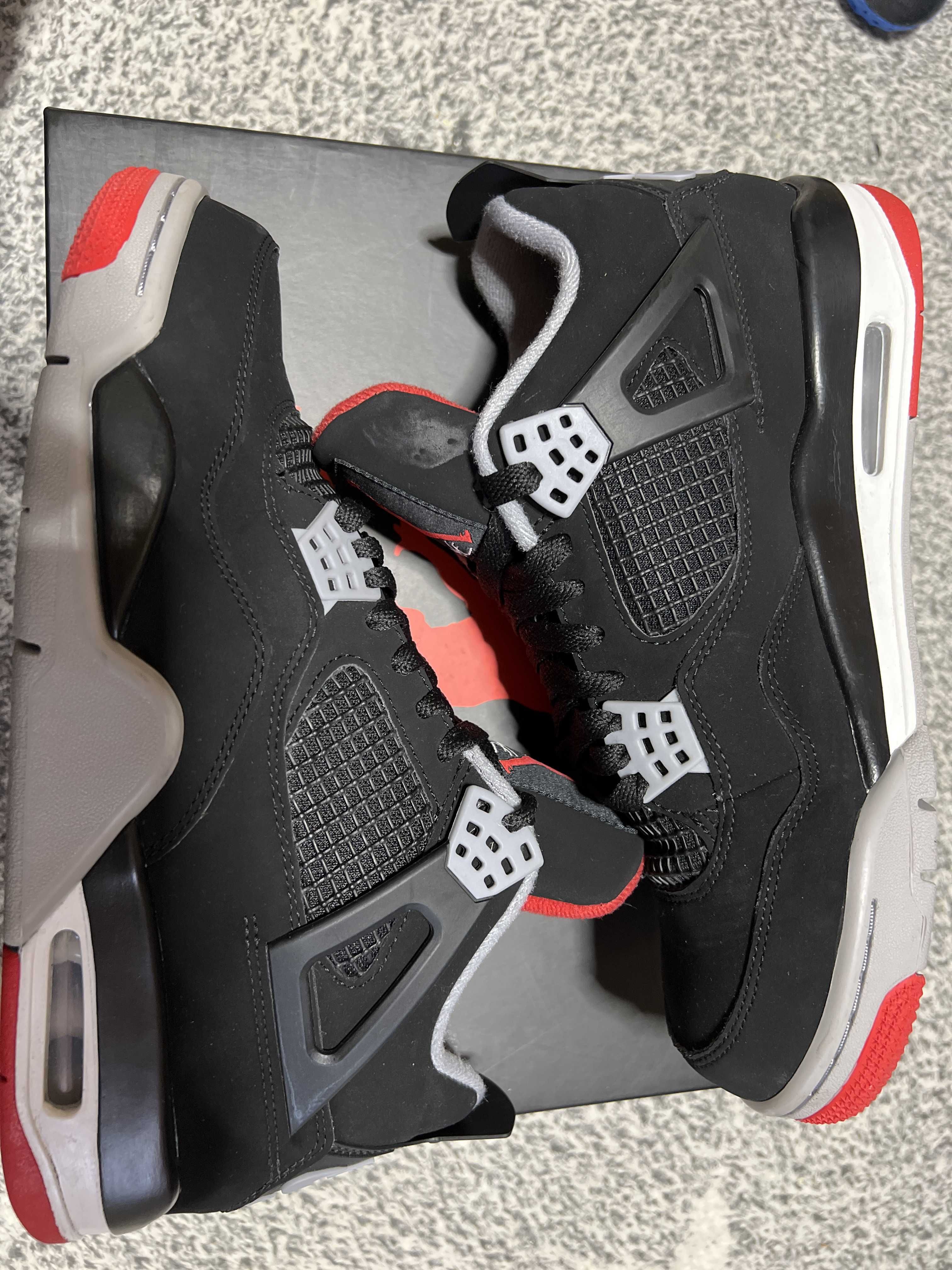 Nike Air Jordan 4 Retro "Bred" (2019)