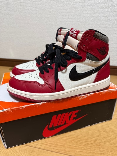 Nike Air Jordan 1 High OG "Lost & Found/Chicago"