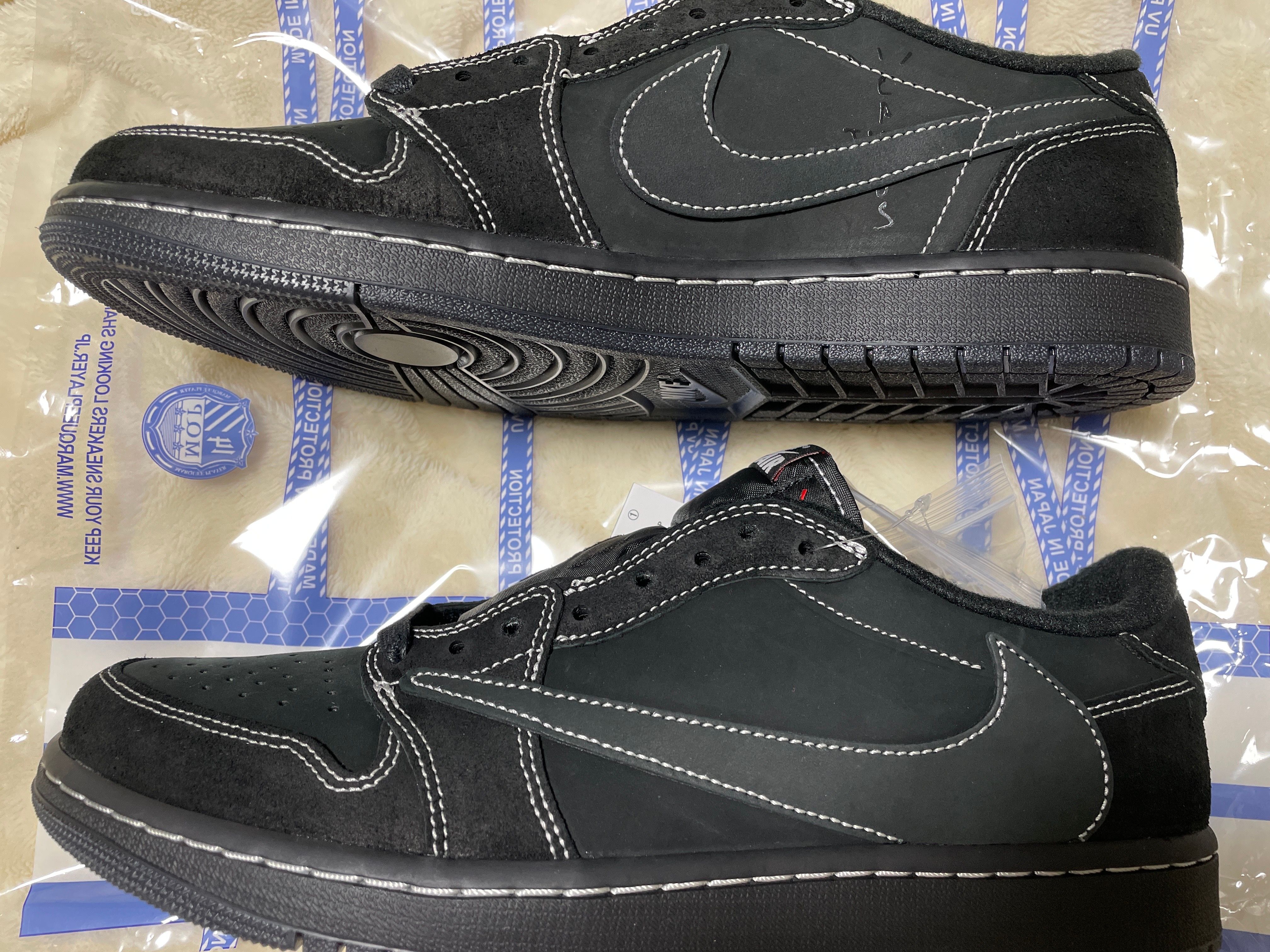 Travis Scott × Nike Air Jordan 1 Low OG SP "Black Phantom"