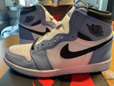 Nike Air Jordan 1 High OG "University Blue"