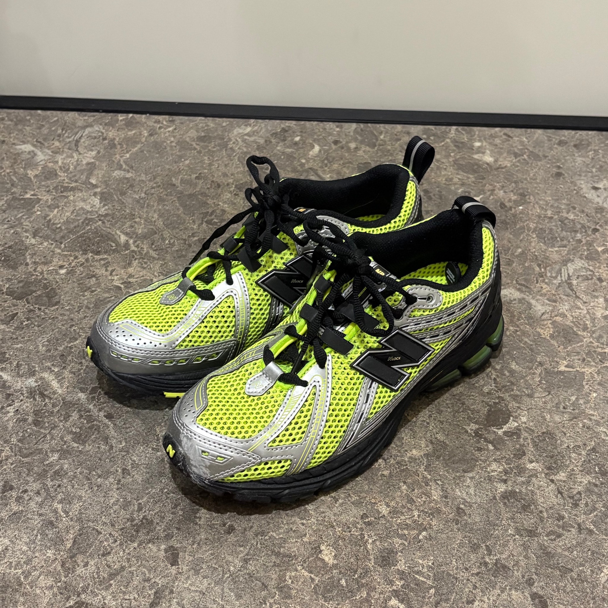 New Balance 1906R "Volt"