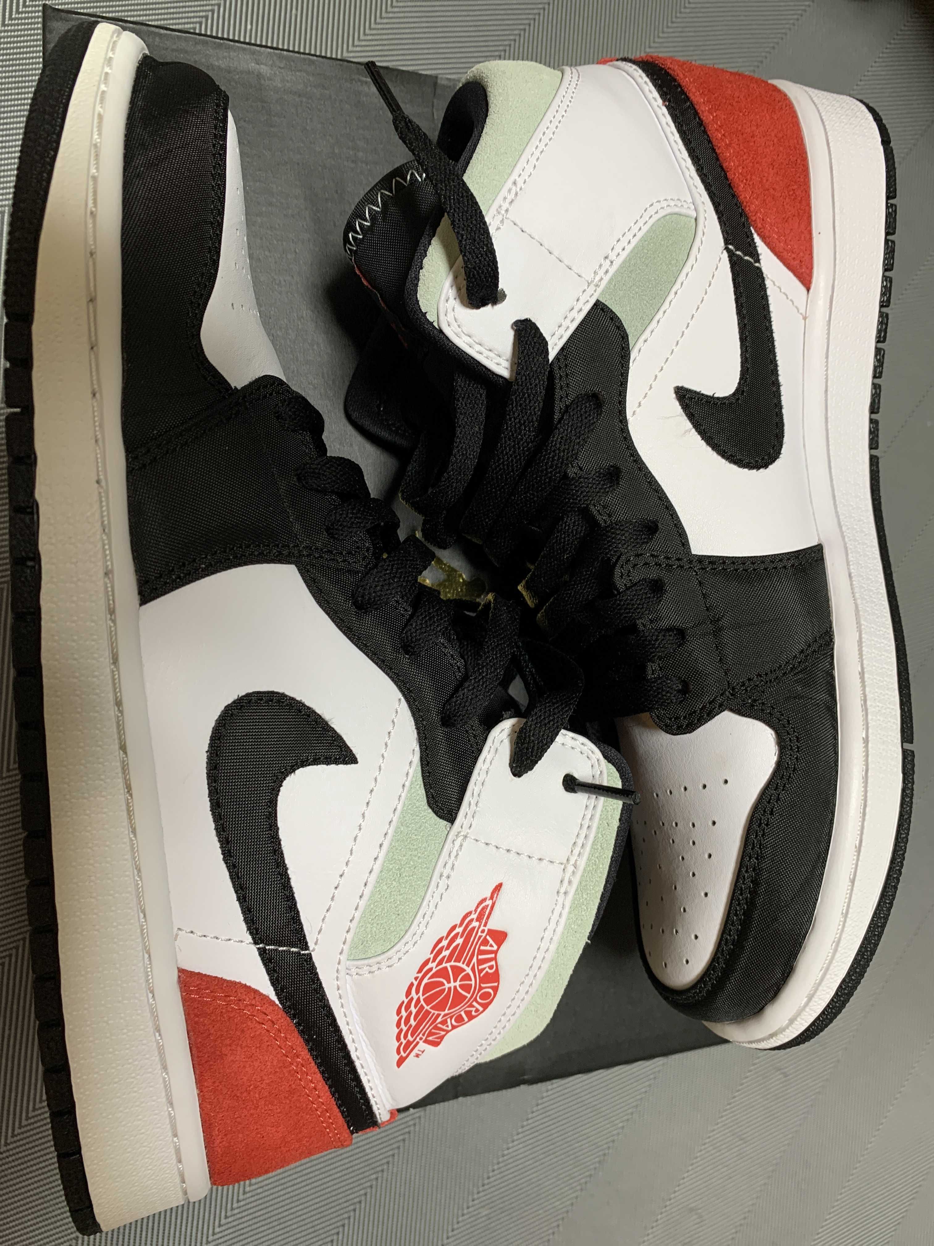 Nike Air Jordan 1 Mid SE "Black/Red/White"