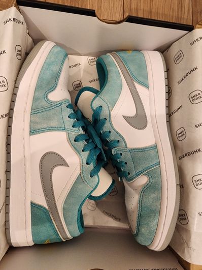 Nike Air Jordan 1 Low SE "New Emerald"