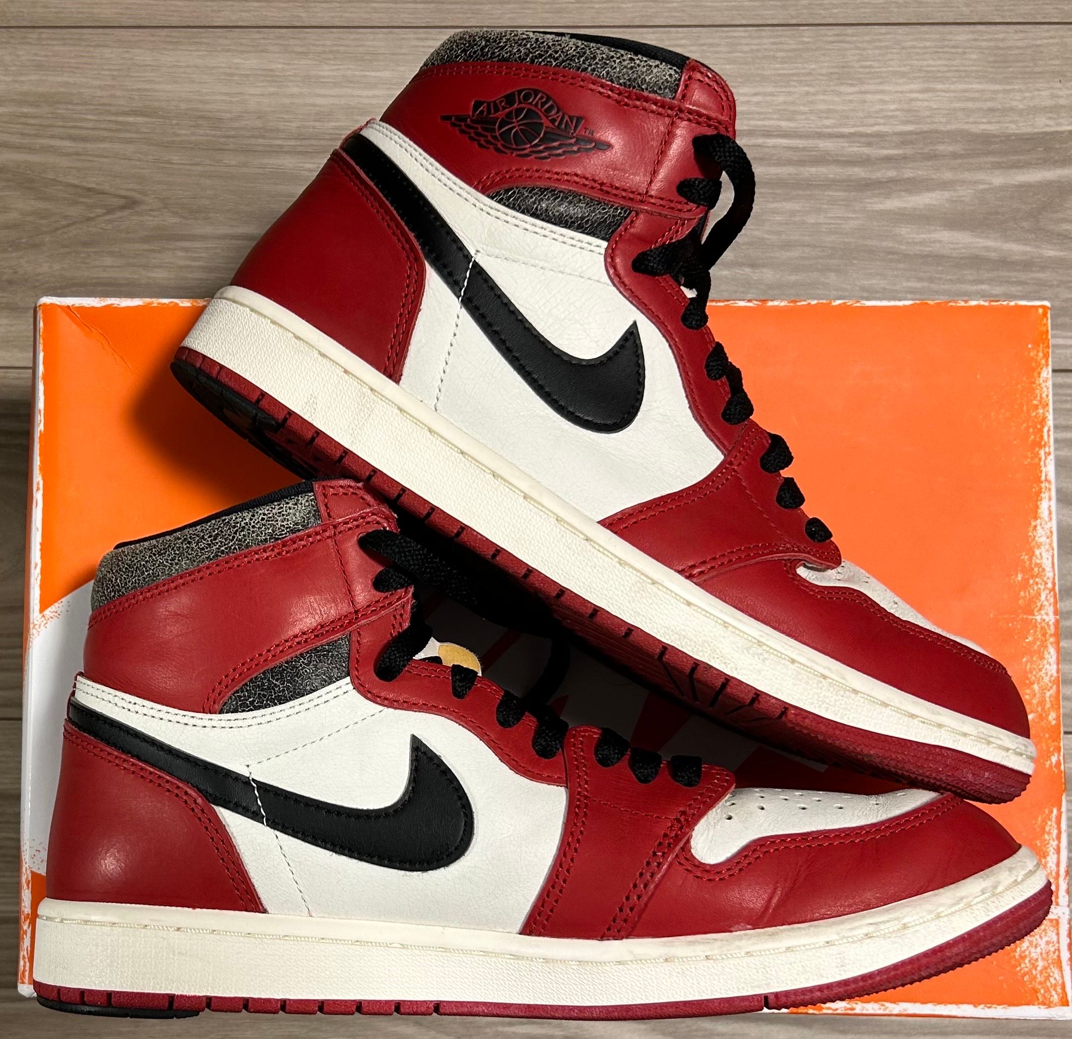 Nike Air Jordan 1 High OG "Lost & Found/Chicago"