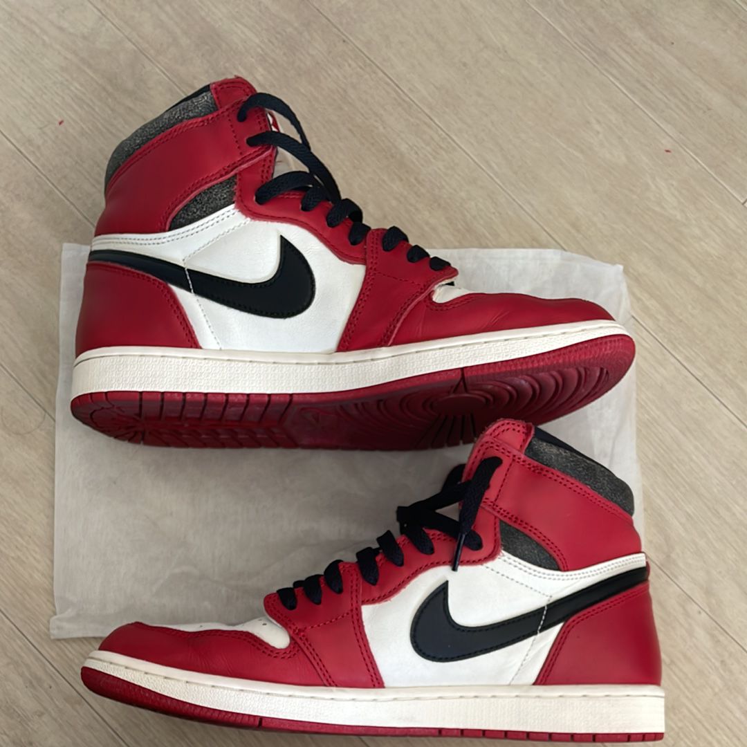 Nike Air Jordan 1 High OG "Lost & Found/Chicago"