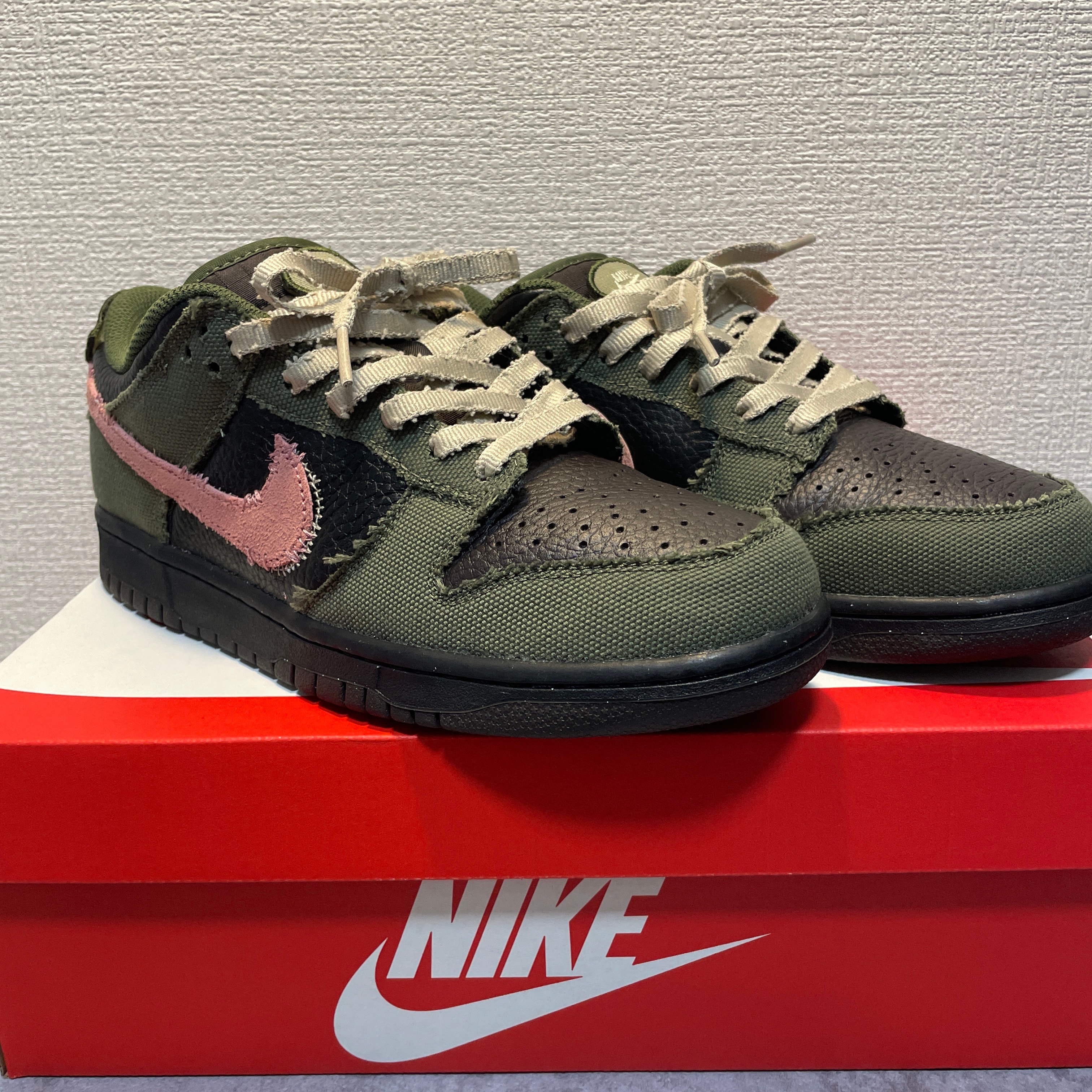 Nike Dunk Low Retro LTD " Army Olive/Black/Velvet Brown/Rust Pink"
