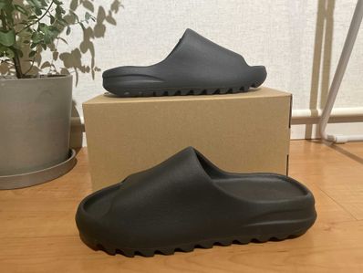 adidas YEEZY Slide "Onyx"