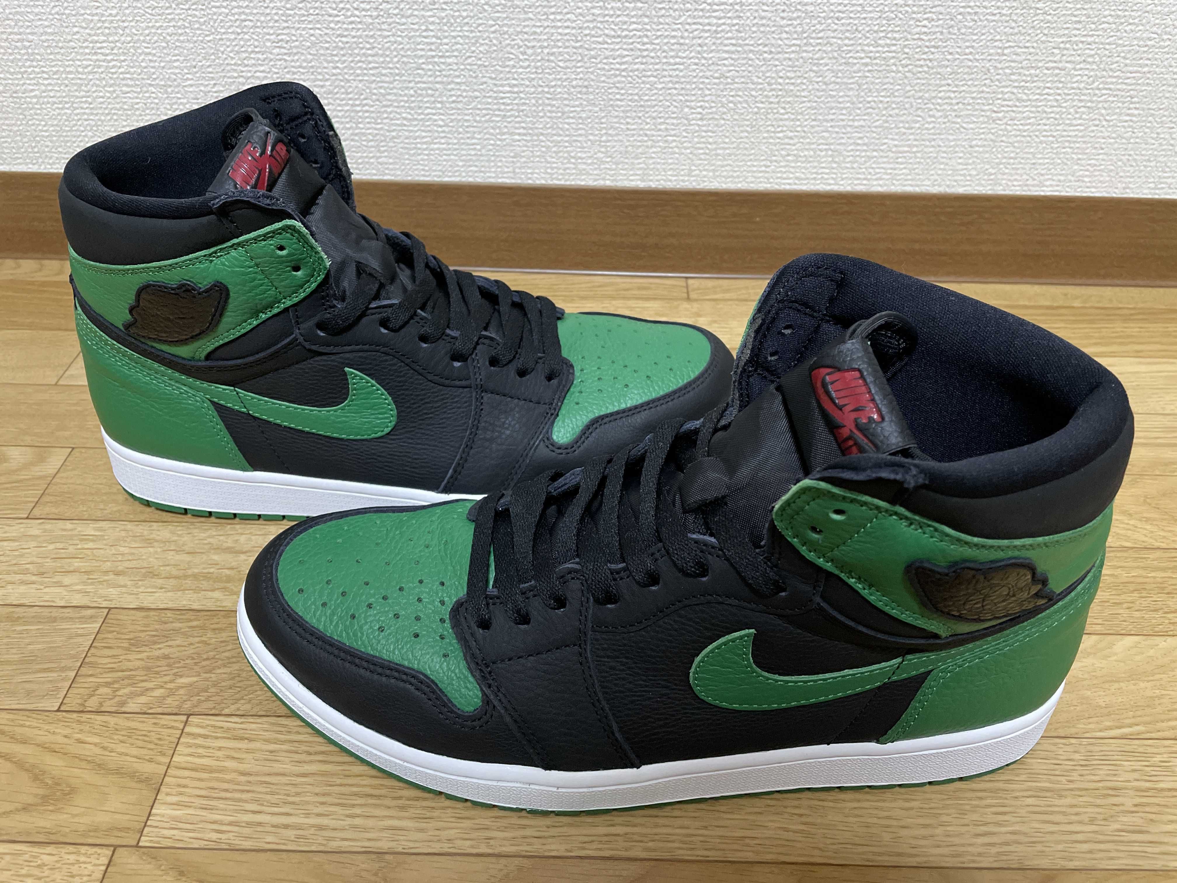 Nike Air Jordan 1 Retro High OG "Black/Pine Green" (2020)      