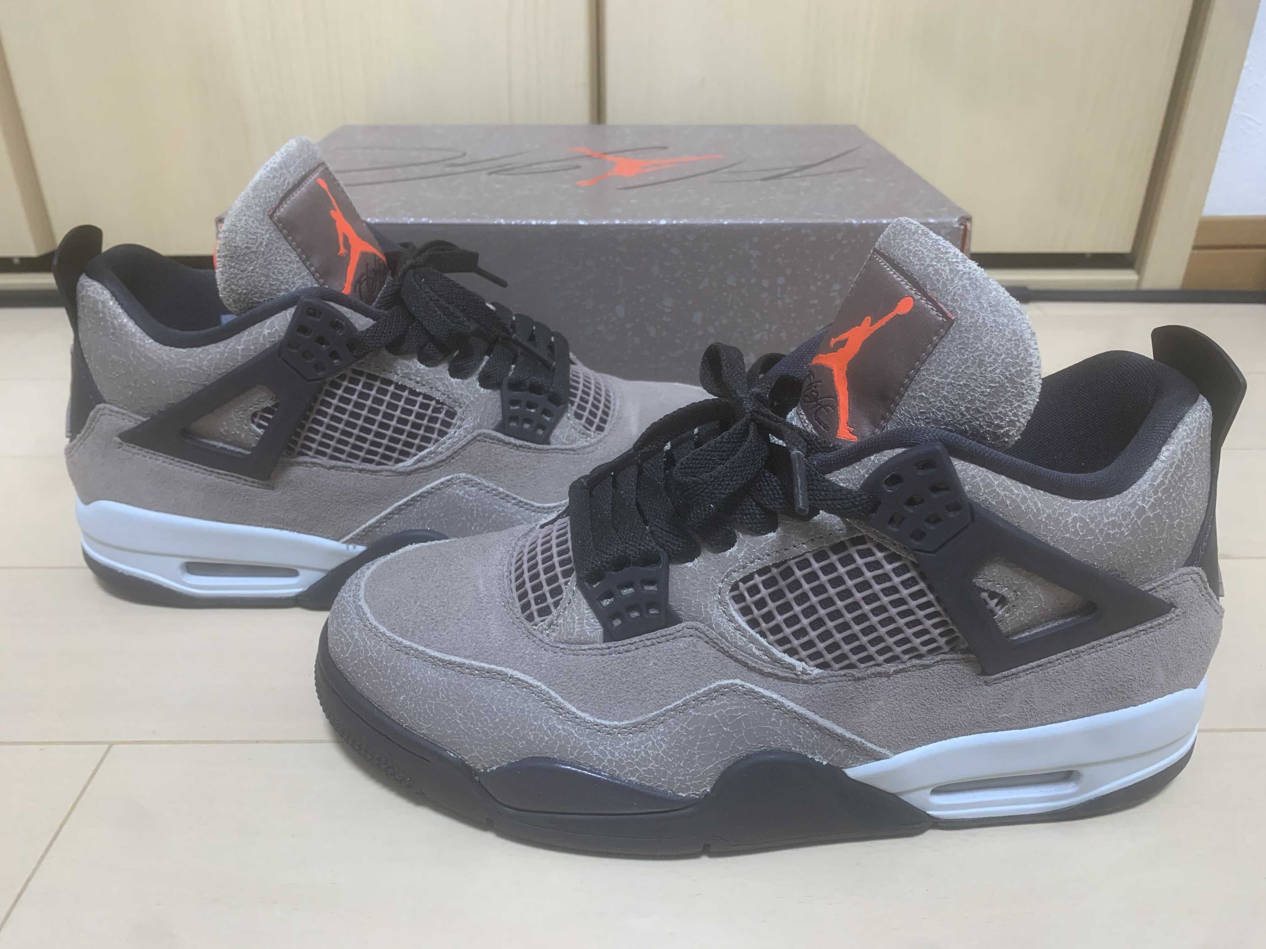 Nike Air Jordan 4 "Taupe Haze"   