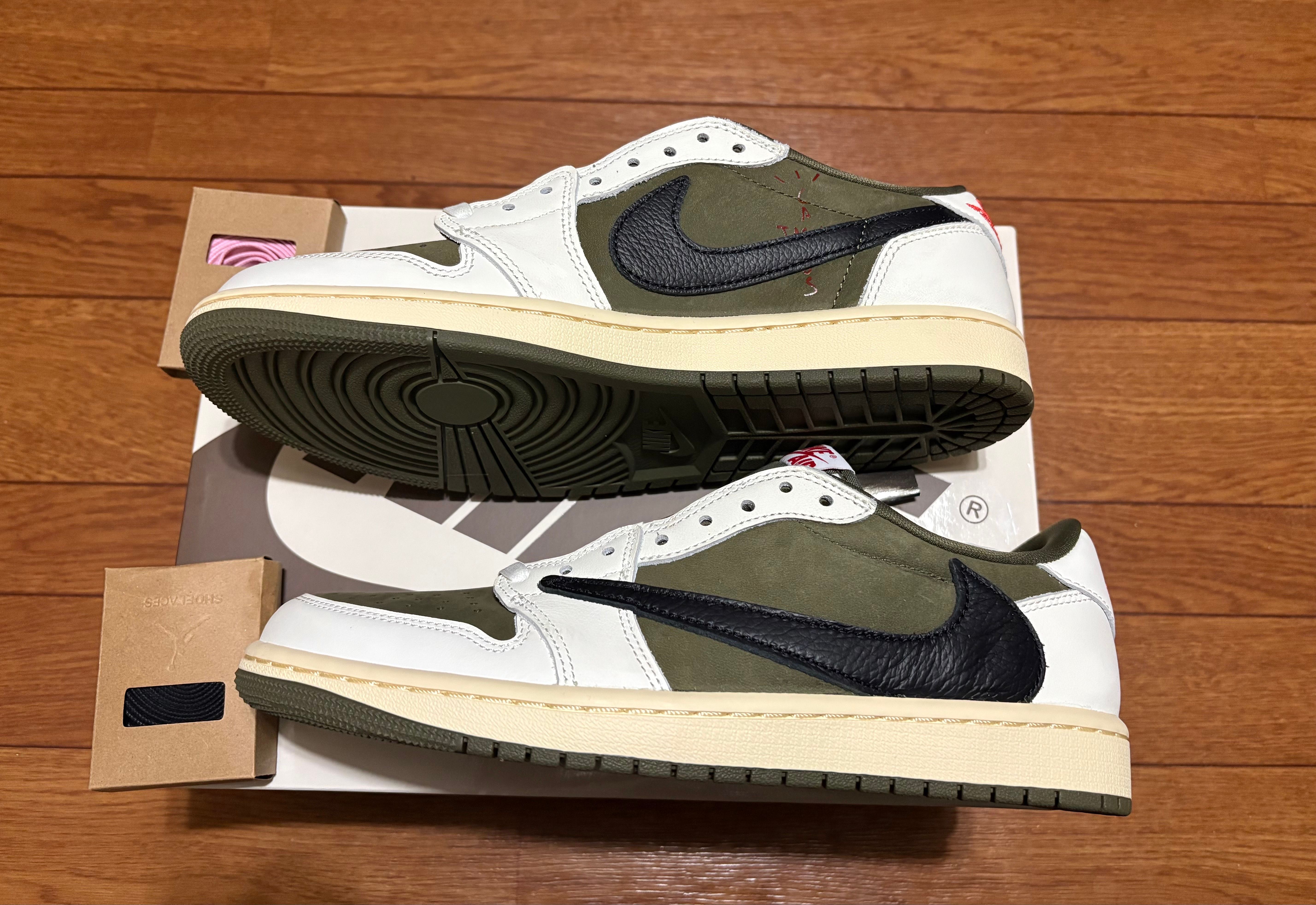 Travis Scott × Nike Air Jordan 1 Low OG SP "Reverse Olive"