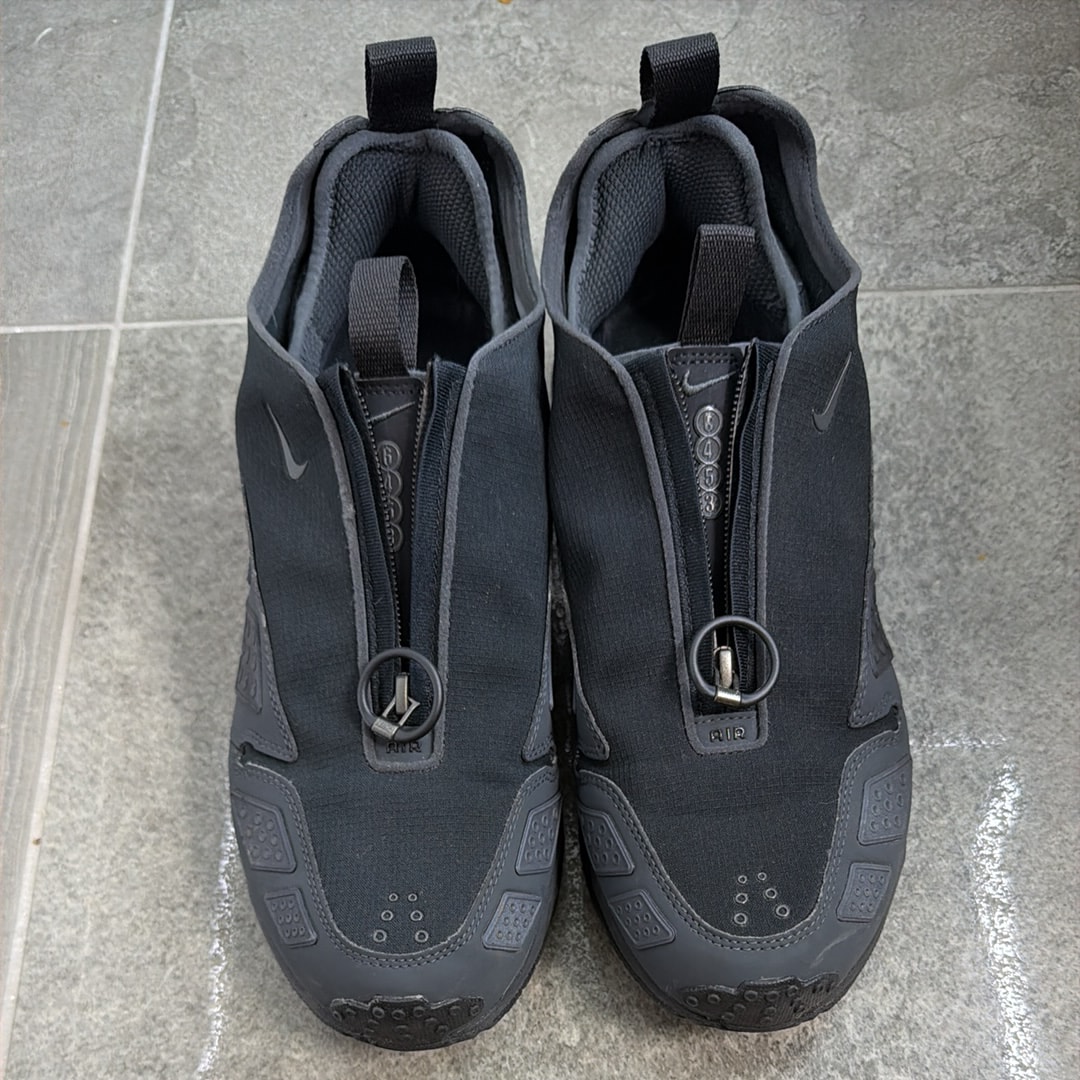 Nike Women's Air Max SNDR GORE-TEX "Black and Dark Smoke Grey"