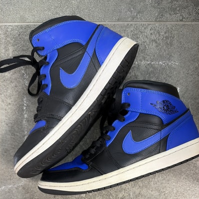 Nike Air Jordan 1 Mid "Hyper Royal"