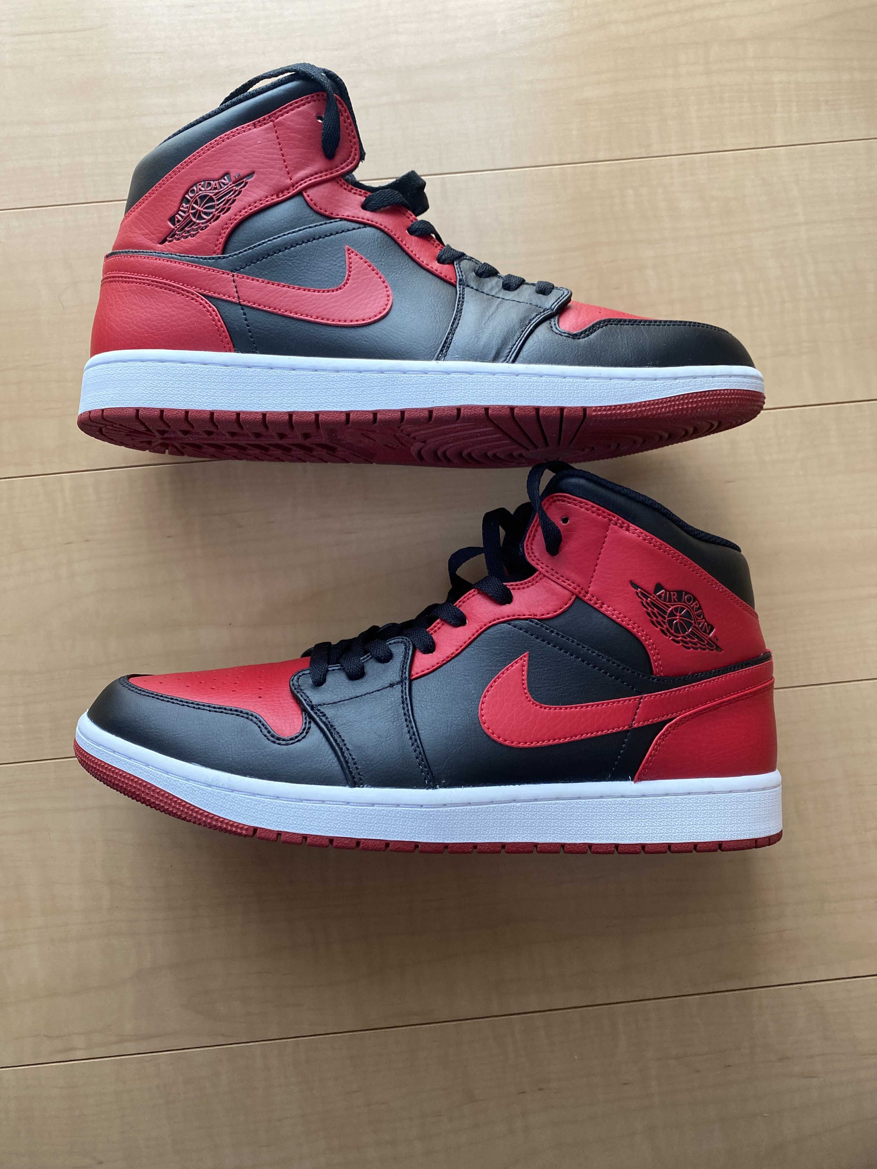 Nike Air Jordan 1 Mid "Bred"