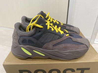YEEZY BOOST 700 WAVE RUNNER DARK GREY