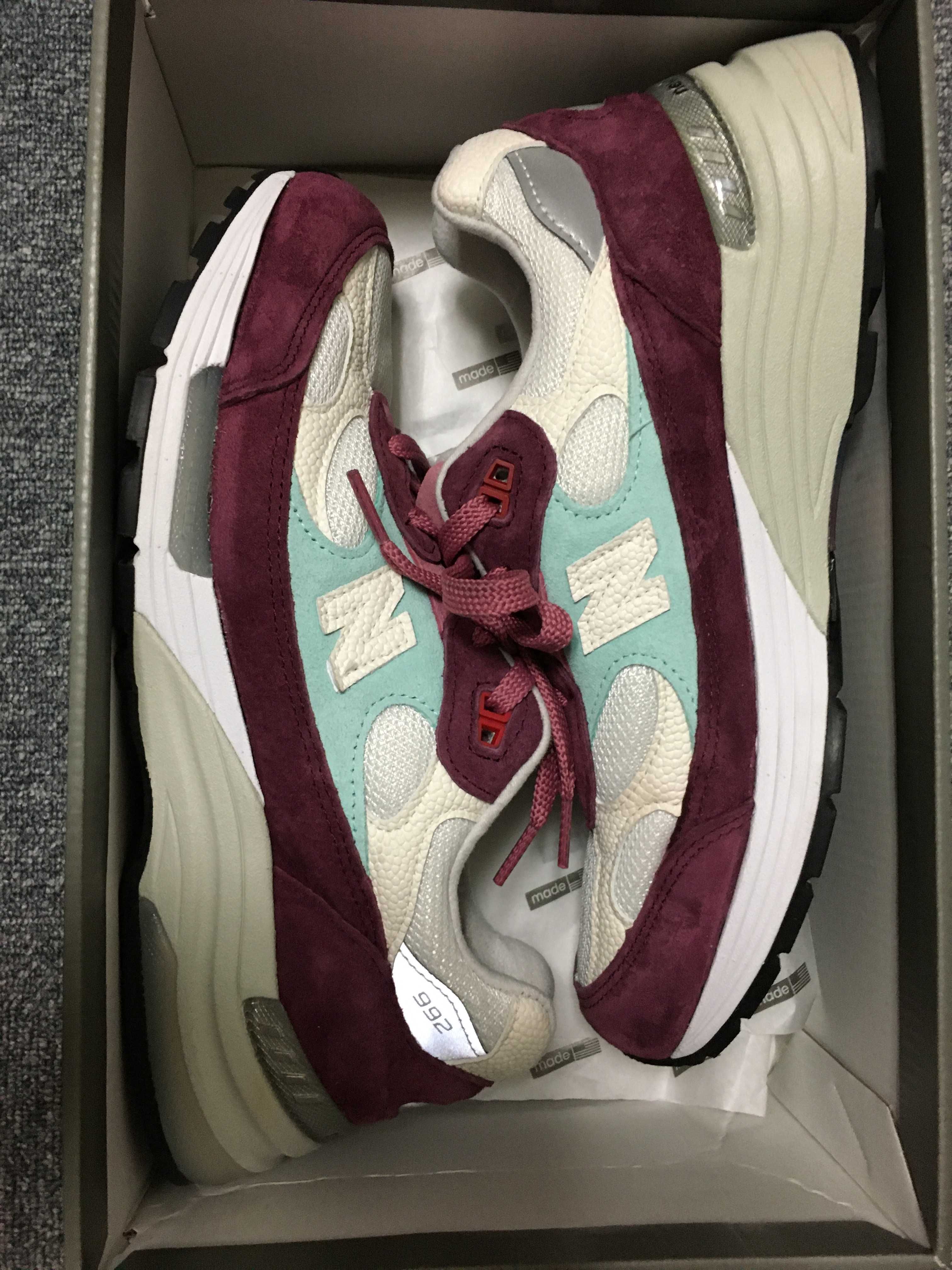 KITH × New Balance 992 Kithmas "Burgundy/White"