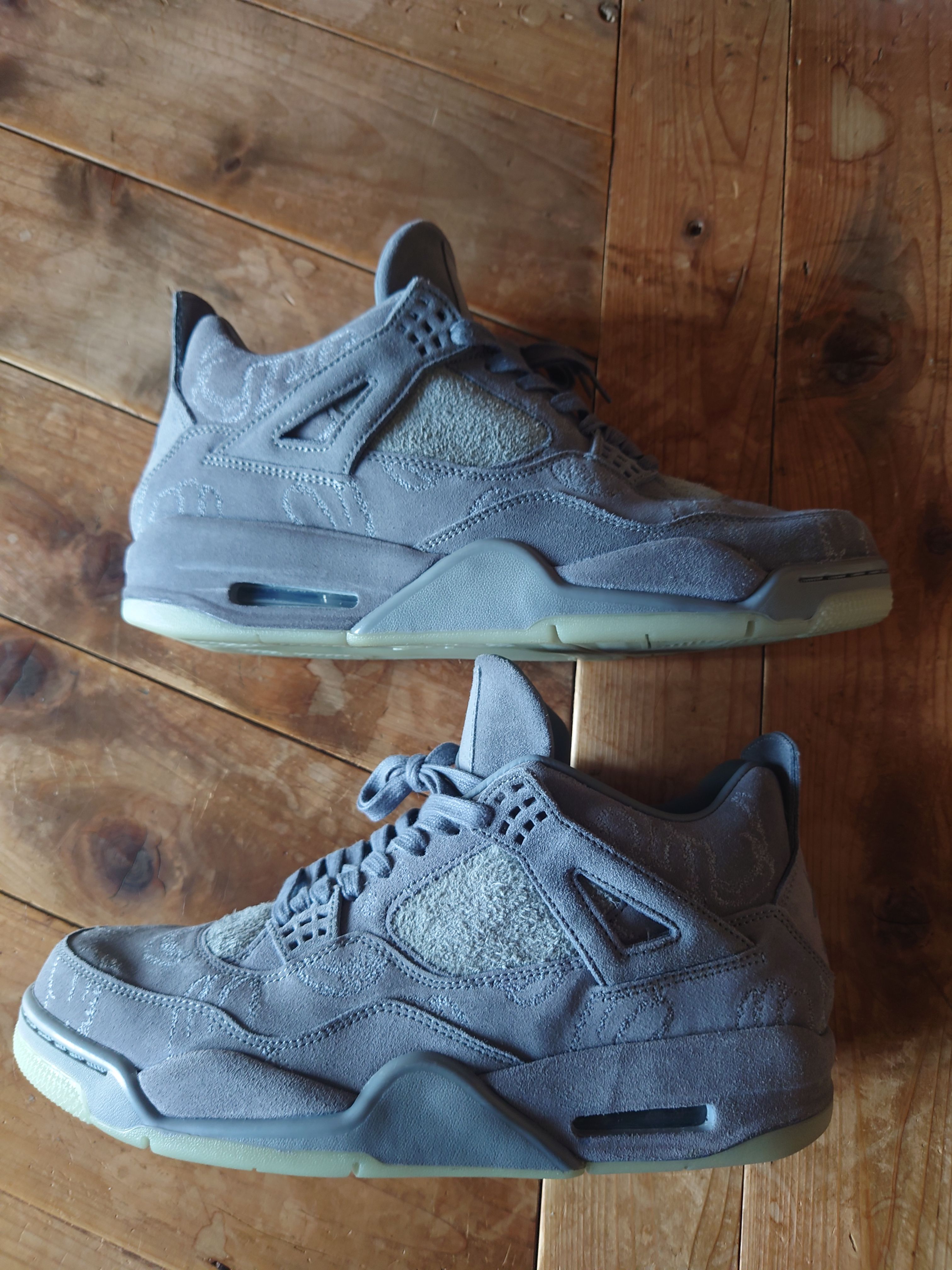 KAWS × Nike Air Jordan 4 Retro "Grey"