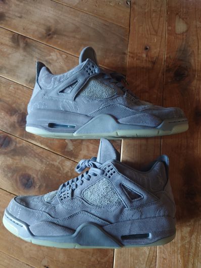 KAWS × Nike Air Jordan 4 Retro "Grey"