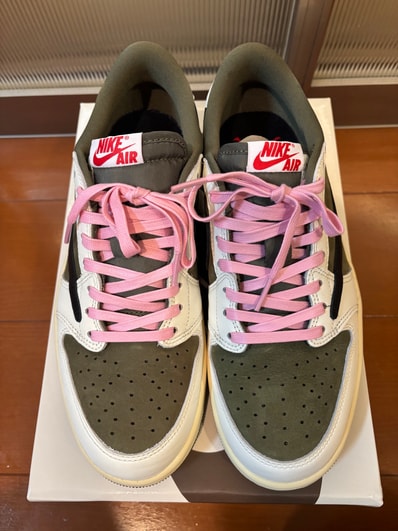 Travis Scott × Nike Air Jordan 1 Low OG SP "Reverse Olive"