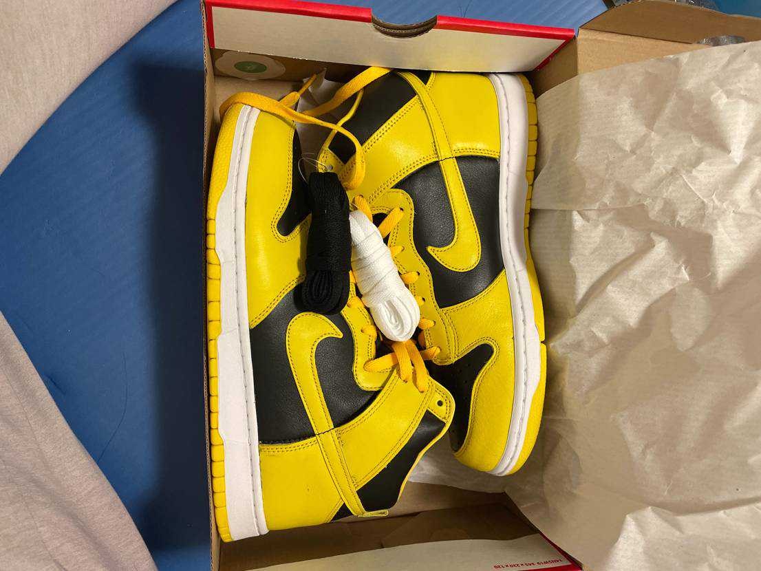 Nike Dunk High "Black/Varsity Maize"