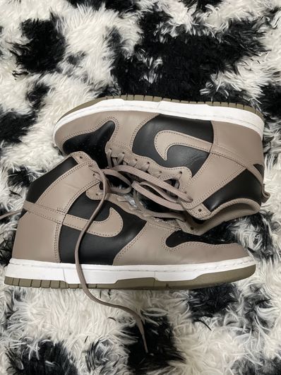 Nike Women's Dunk High "Moon Fossil"